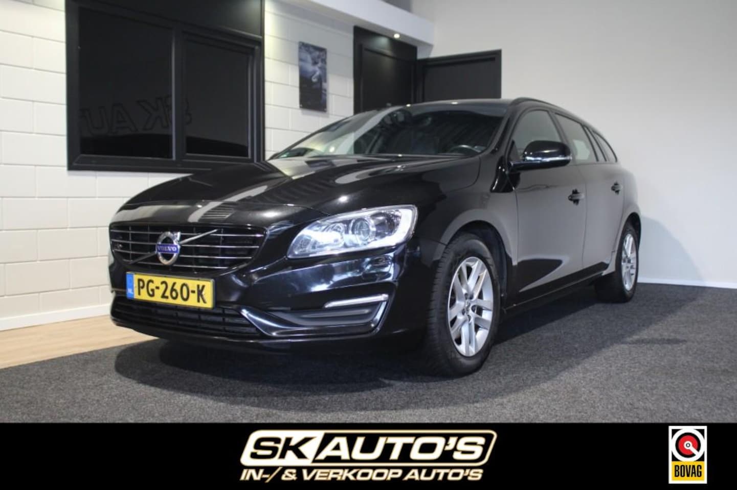 Volvo V60 - 2.0 D3 MOMENTUM LEDER STOELV NAVI CRUISE ALL-IN PRIJS! - AutoWereld.nl