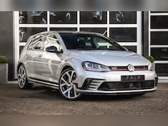 Volkswagen Golf - 2.0 TSI GTI CLUBSPORT 266pk DSG Dynaudio ACC Alcantara LED Camer