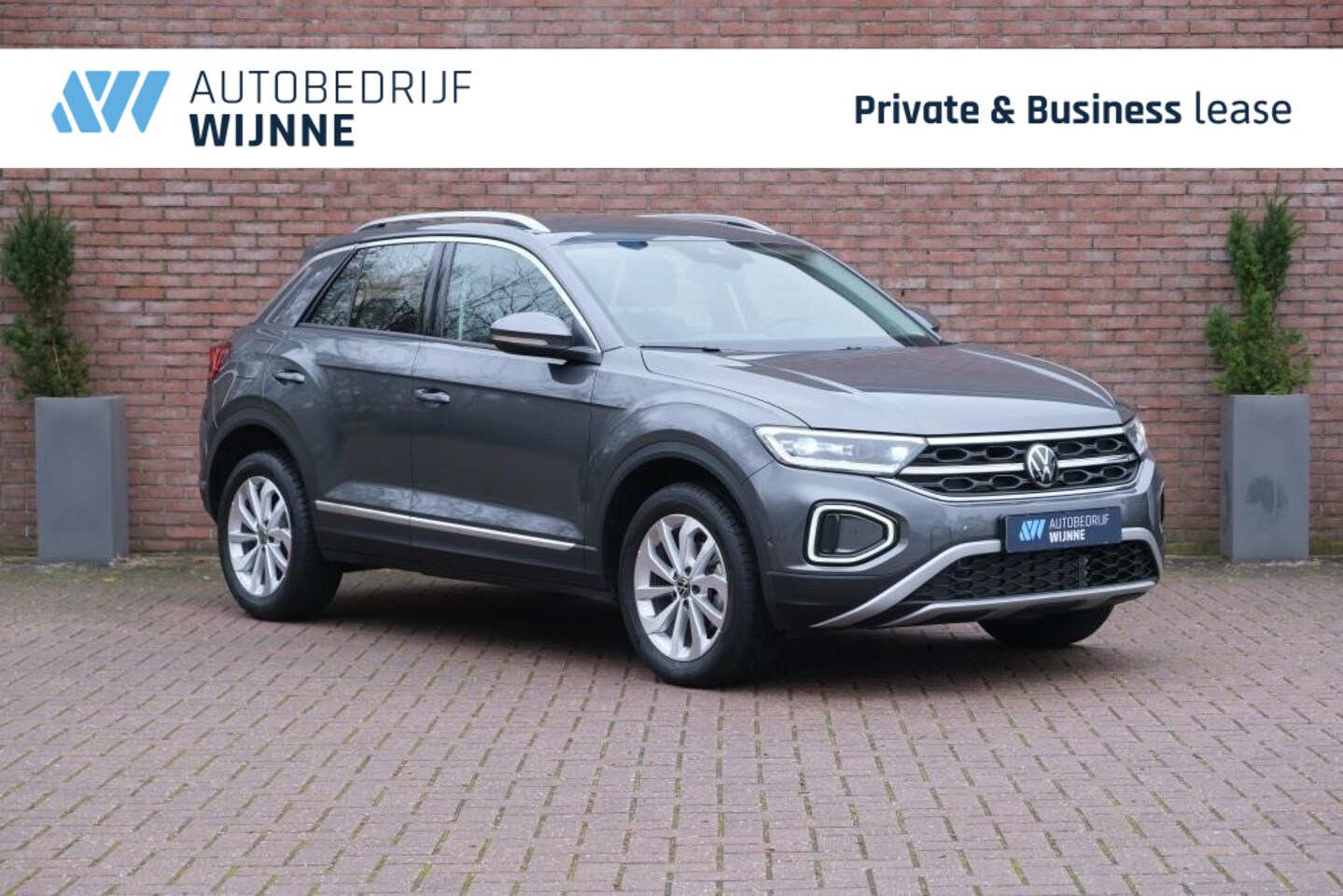 Volkswagen T-Roc - 1.5 TSi 150pk DSG Style | App Connect | Matrix LED | Adaptive Cruise | Elektrische Achterk - AutoWereld.nl