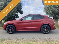 Alfa Romeo Stelvio - 2.0t Q4 Rosso Competzione, Avanti Style