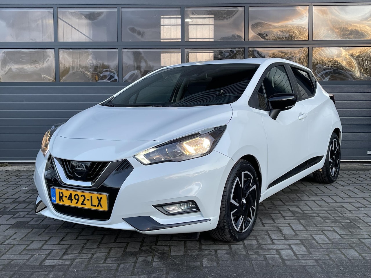 Nissan Micra - 1.0 IG-T N-DESIGN I CRUISE CONTROL I AIRCONDITIONING I APPLE/ANDROID I 5-DEURS - AutoWereld.nl