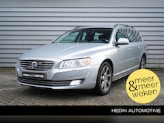 Volvo V70 - 1.6 T4 Nordic+ | Standkachel | Leder bekleding | LM Velgen | Trekhaak |