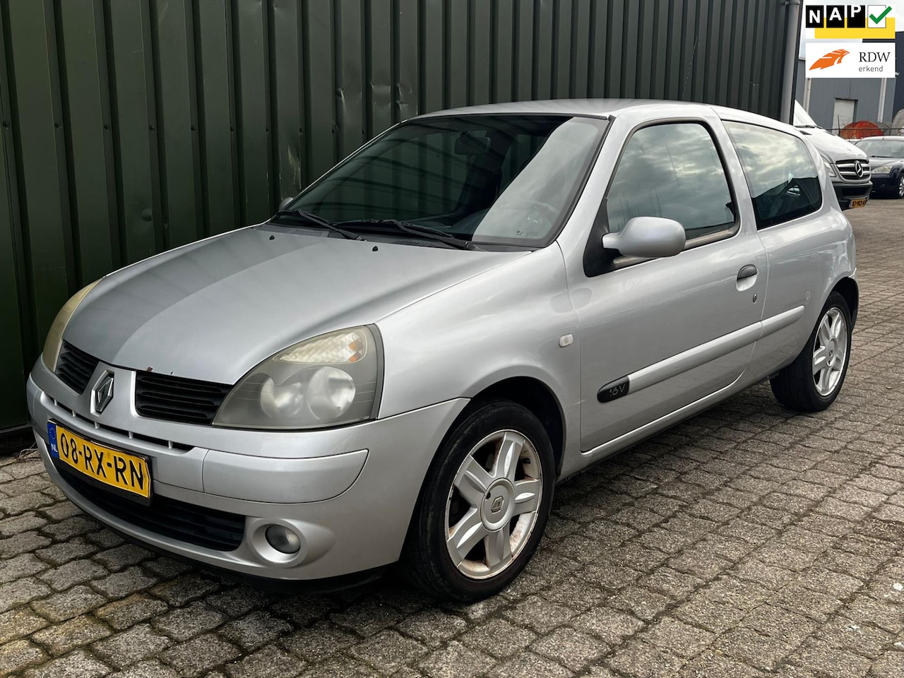 Renault Clio - 1.2-16V Authentique Comfort Incl nieuwe apk. - AutoWereld.nl