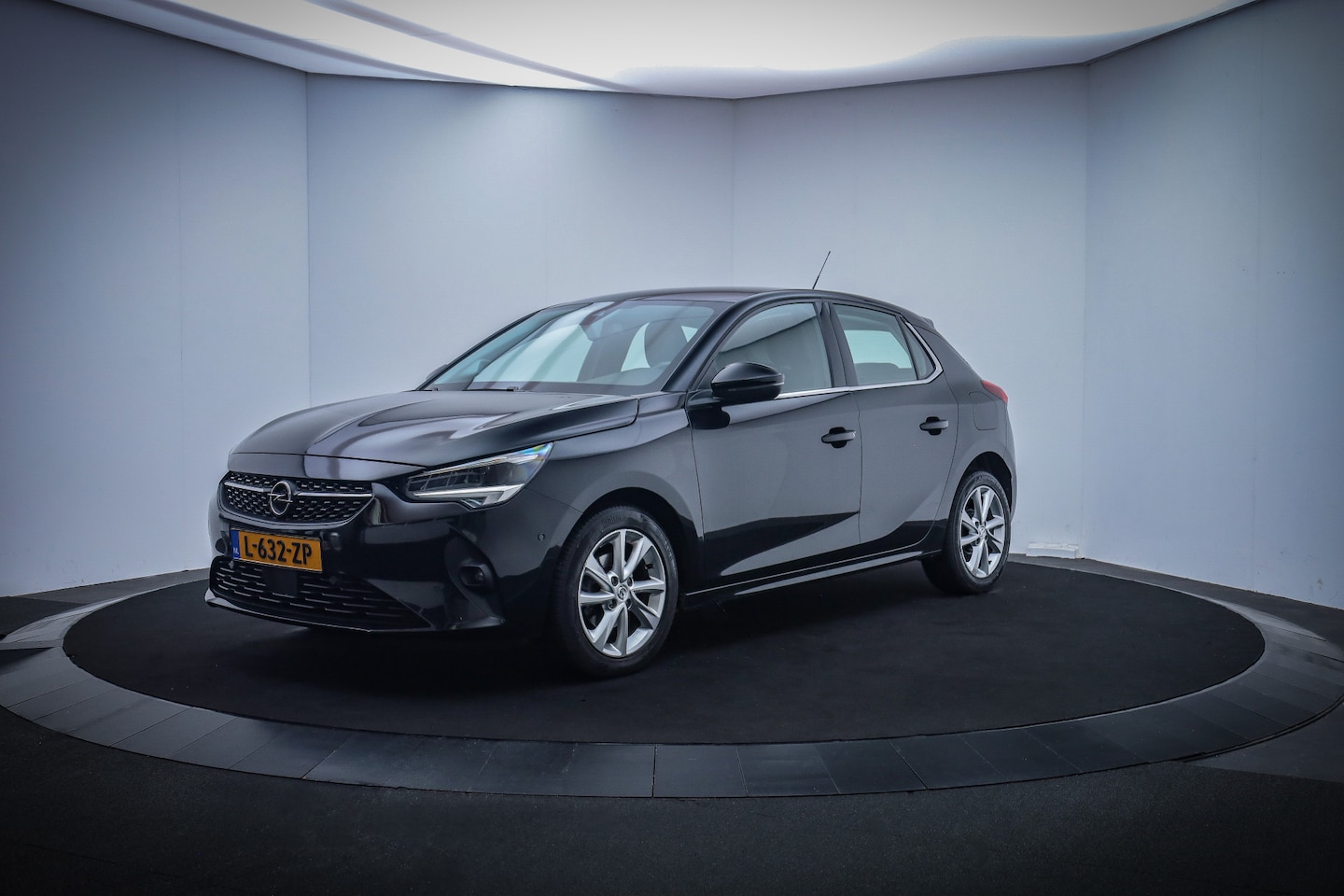 Opel Corsa - 1.2i Edition FULL LED/CAMERA/CARPLAY/STUUR+STOELVERW./CRUISE/PDC V+A/LMV 16'' - AutoWereld.nl