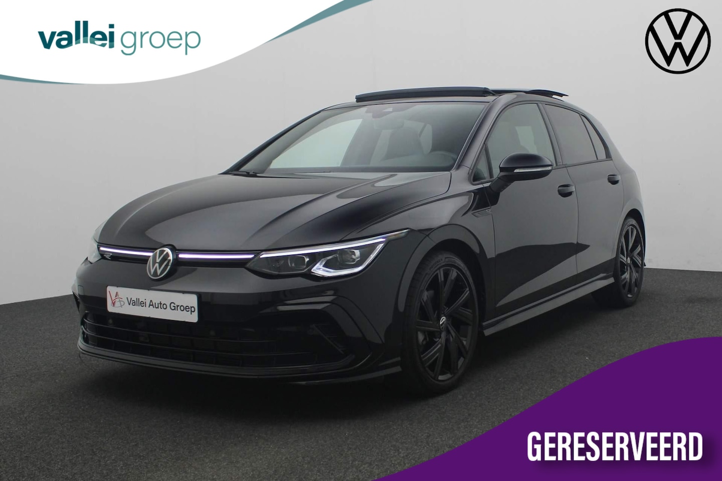 Volkswagen Golf - 1.5 eTSI 150PK DSG R-Line | Pano | Navi | Keyless | Parkeersensoren voor/achter | Sportond - AutoWereld.nl