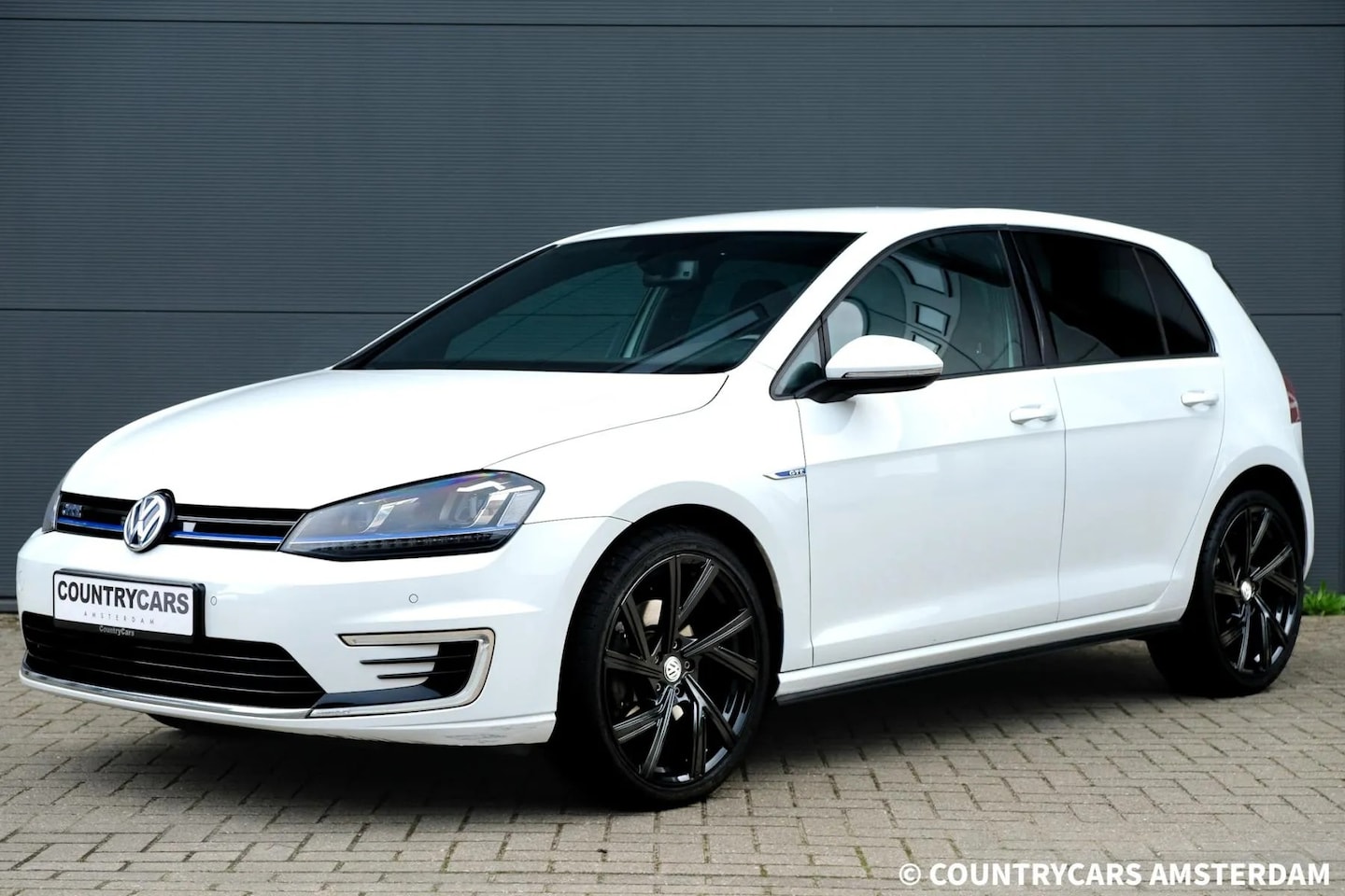 Volkswagen Golf - 1.4 TSI GTE | DISCOVER PRO | CAMERA | KEYLESS | DAB+ | - AutoWereld.nl