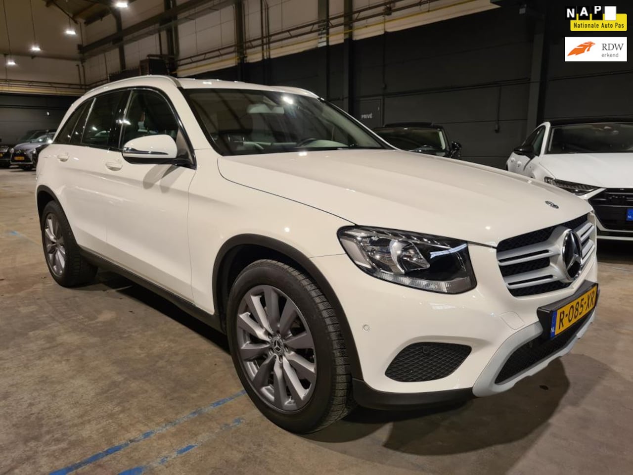 Mercedes-Benz GLC-klasse - 250 4MATIC Business - Leder - Stoelverwarming - Climate - Cruise - PDC - AutoWereld.nl