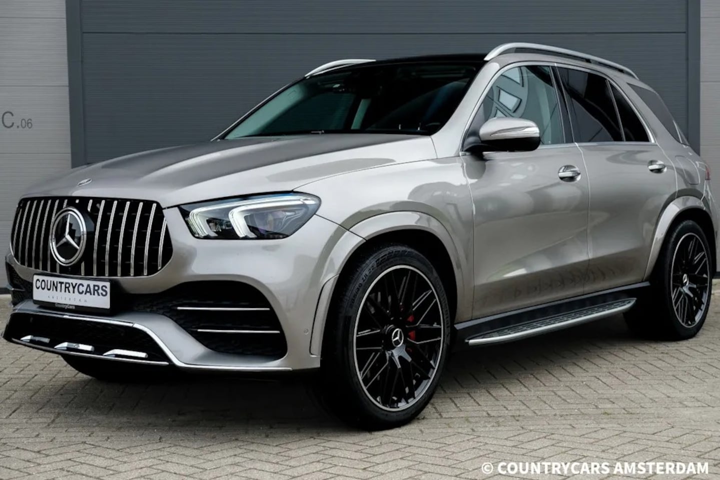 Mercedes-Benz GLE-Klasse - 350 e 4MATIC | AMG LINE | PANO | SFEER | LEDER | - AutoWereld.nl