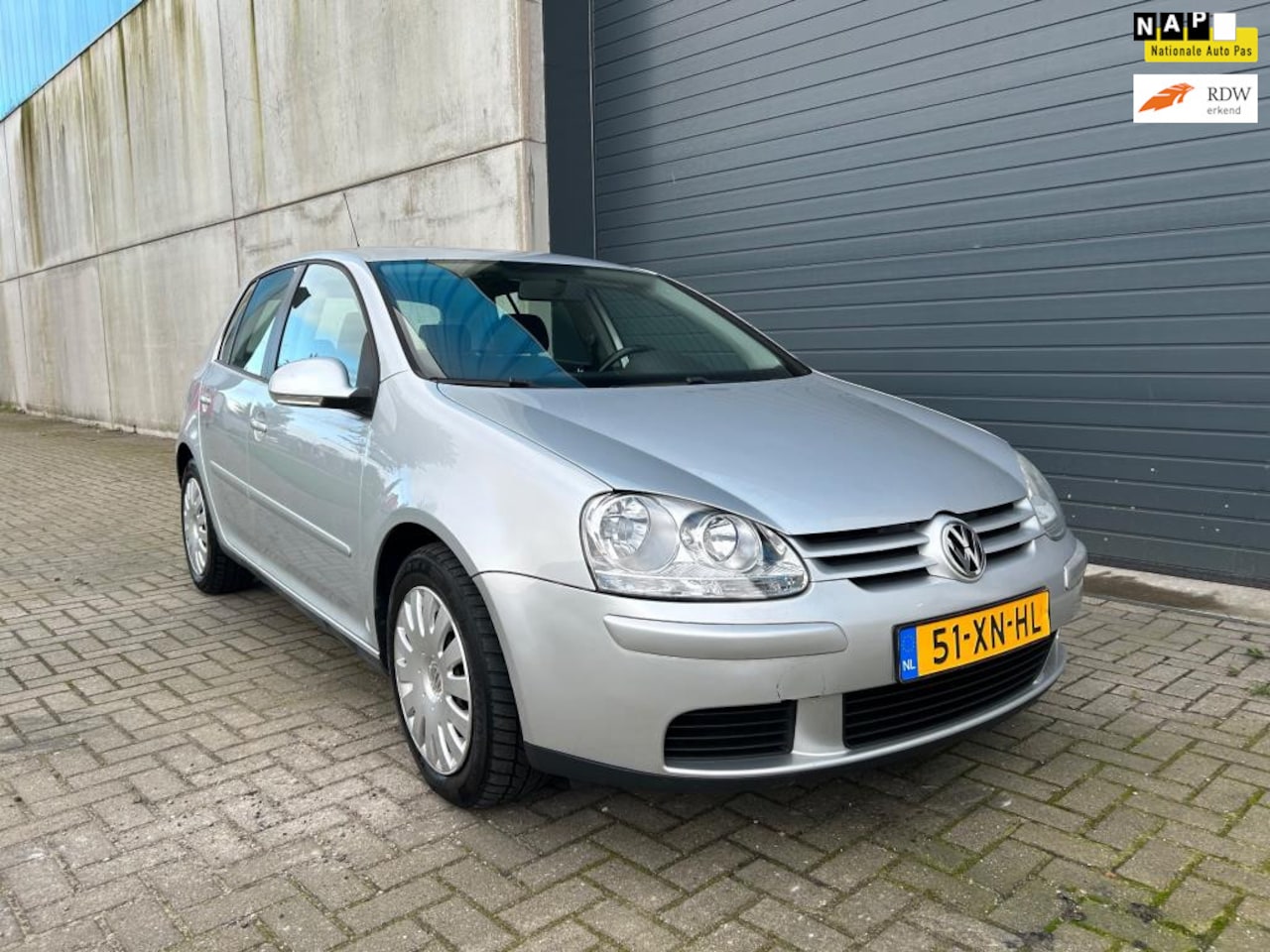 Volkswagen Golf - 1.6 FSI Optive 4 AUT AIRCO NAP 5DRS - AutoWereld.nl