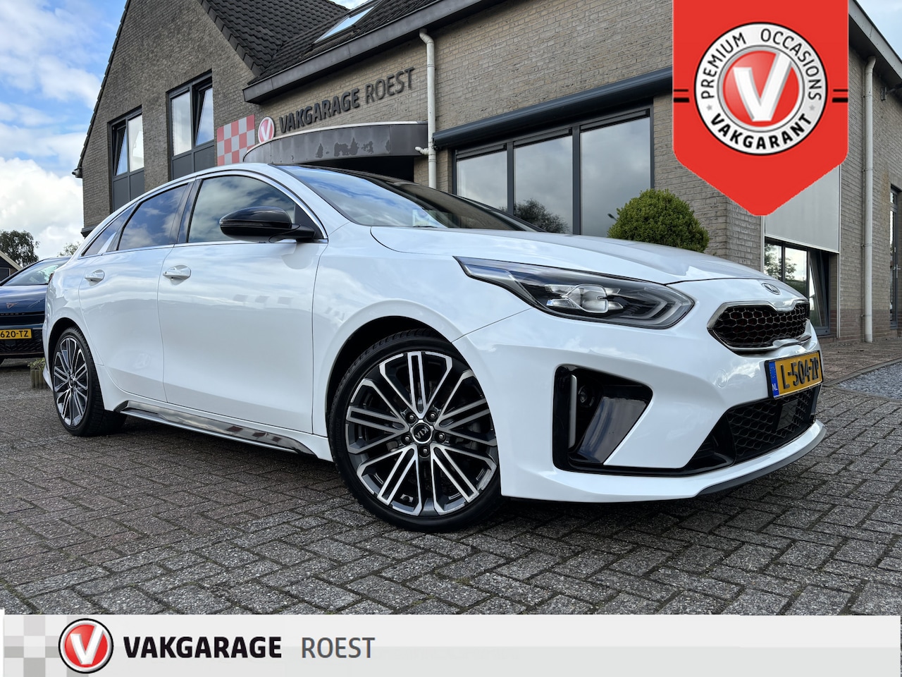 Kia Pro cee'd - 1.5 T-GDI GT-PlusLine Automaat Trekhaak / Panoramadak / Full-LED - AutoWereld.nl