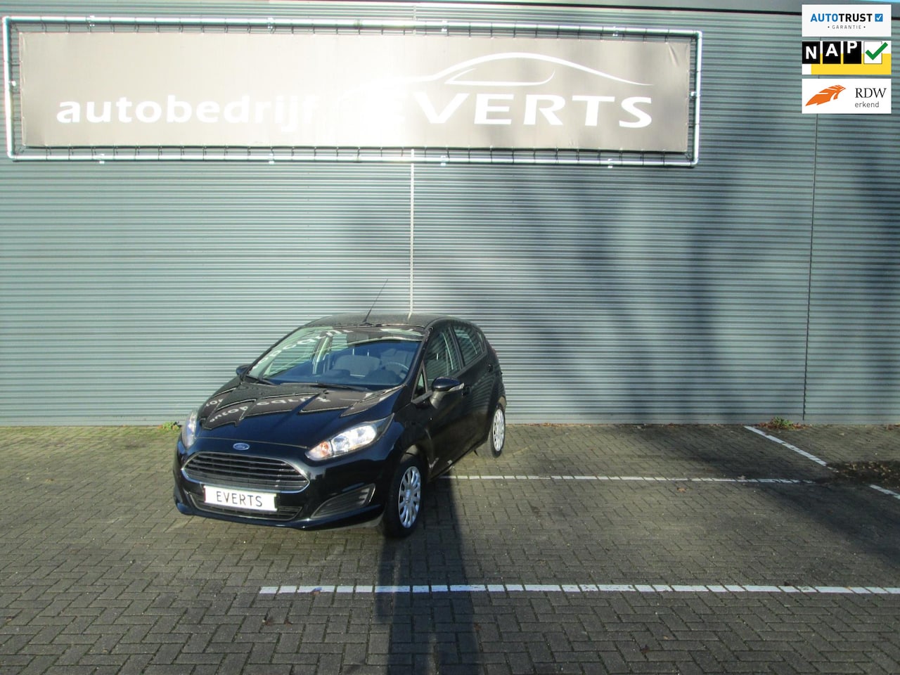 Ford Fiesta - 1.0 Style 5 deuren zeer mooie dealer onderhouden auto distributie net vervangen nu scherpe - AutoWereld.nl