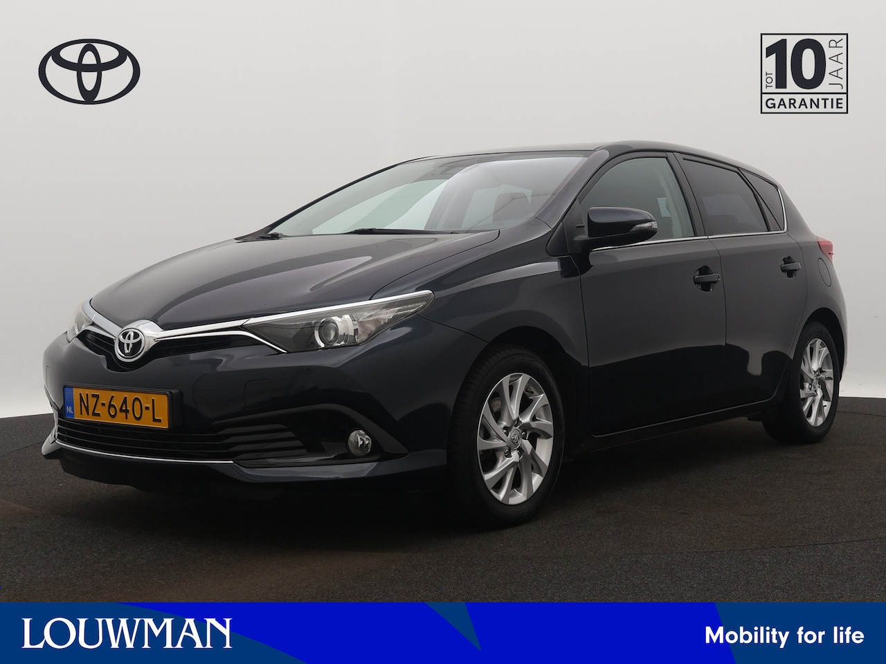 Toyota Auris - 1.2T Aspiration | Navigatie | Camera | LM velgen | Trekhaak | Climate Control | - AutoWereld.nl