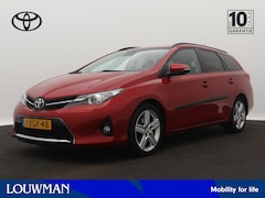 Toyota Auris Touring Sports - 1.6 Dynamic | Automaat | Navigatie | Camera | Trekhaak | LM velgen |