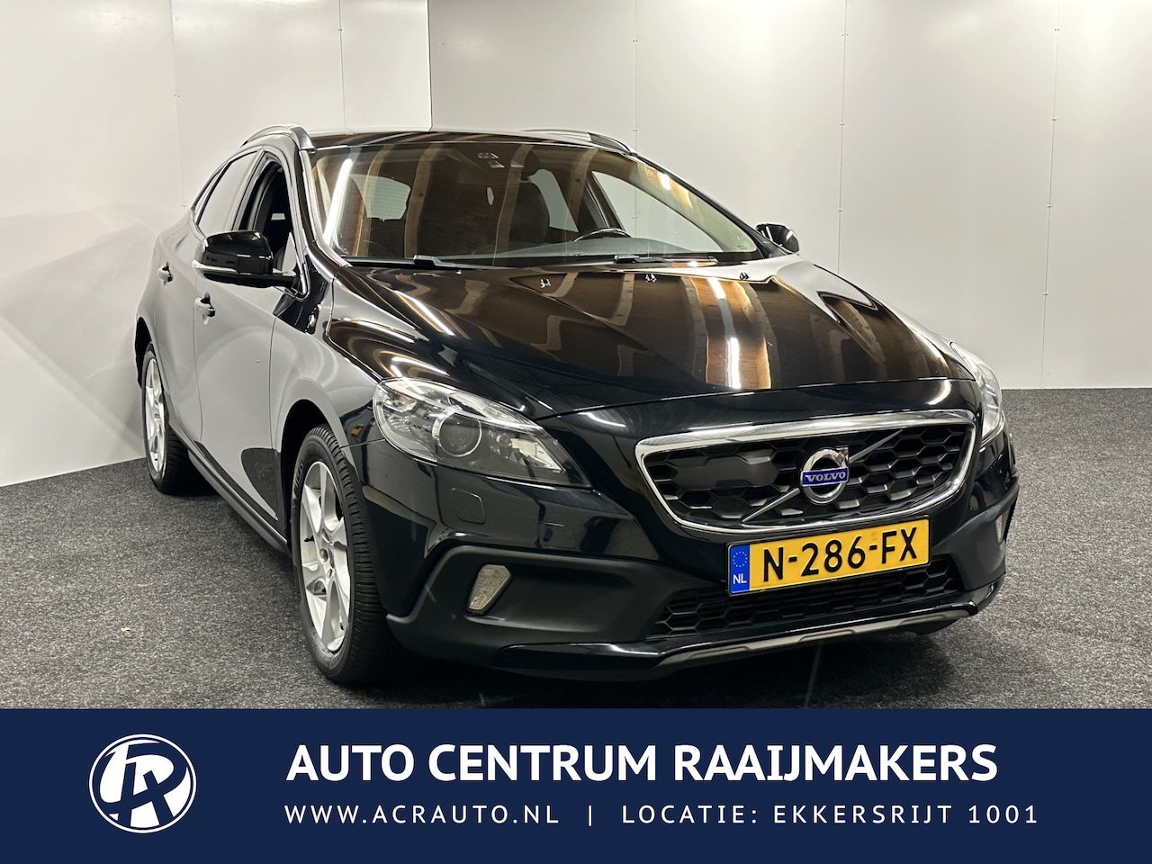 Volvo V40 Cross Country - 2.0 T4 AWD NAVIGATIE CRUISE CONTROL CLIMATE CONTROL BLUETOOTH TELEFOON RIJSTROOKSENSOREN D - AutoWereld.nl