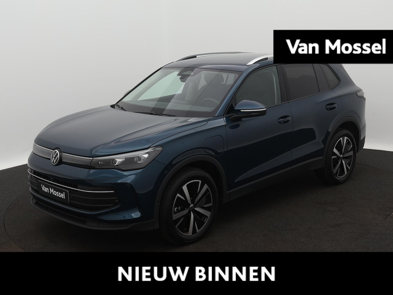 Volkswagen Tiguan - 1.5 eHybrid Life Edition 204 PK | Navigatie | 360 Camera | Trekhaak | Apple Carplay | IQ L - AutoWereld.nl