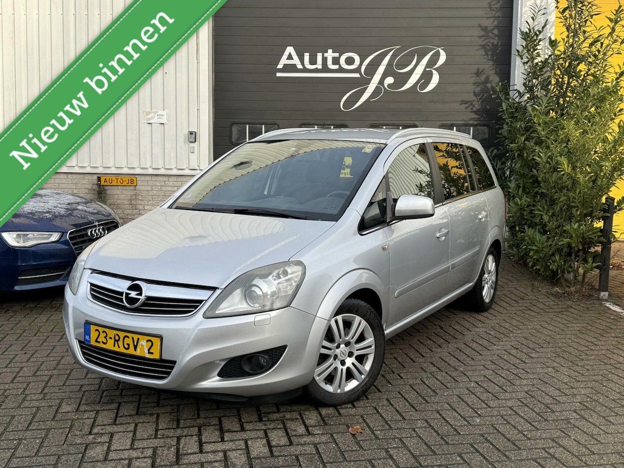 Opel Zafira - 1.8 COSMO | TREKHAAK | XENON | 7-P | DEALER O-H! - AutoWereld.nl