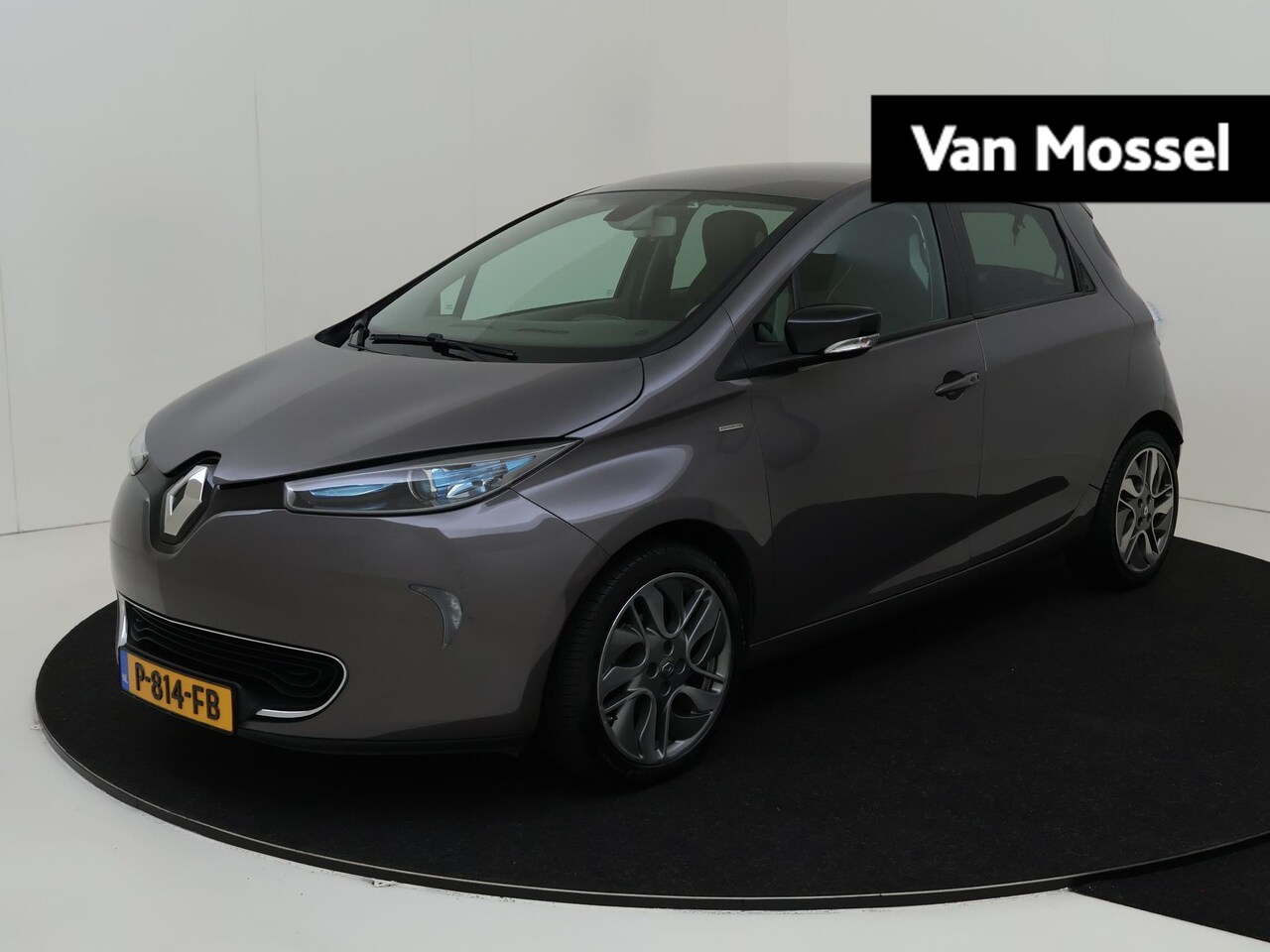 Renault Zoe - Q90 Bose Quickcharge 41 kWh Navigatie | Climate Control | Cruise Control | Parkeersensoren - AutoWereld.nl