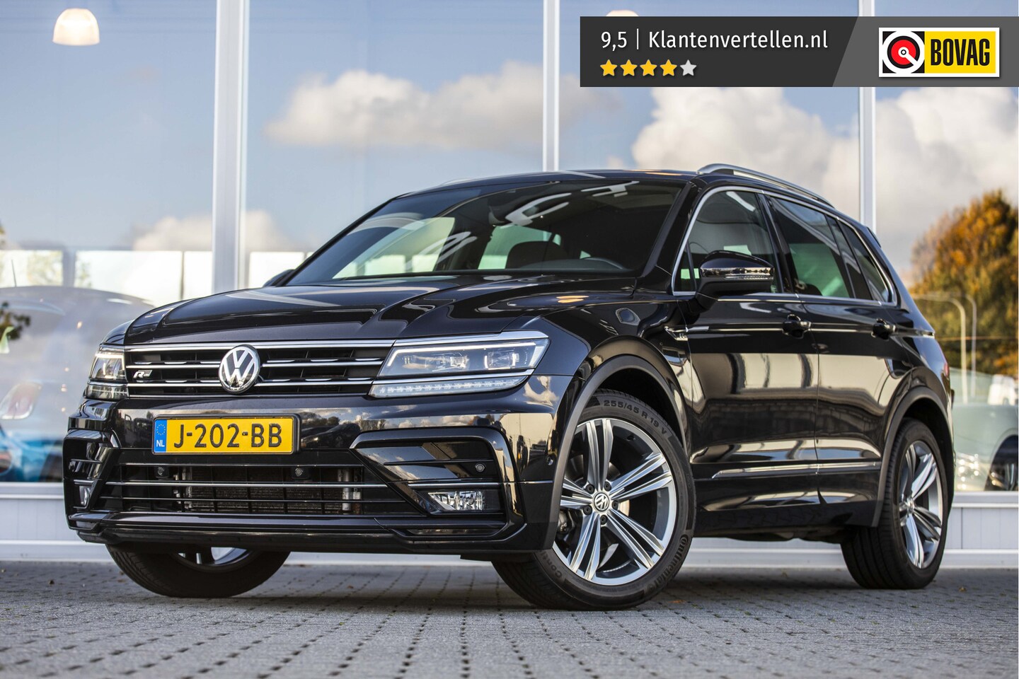 Volkswagen Tiguan - 1.5 TSI ACT Highline Business R | Pano | NL Auto | Trekhaak | Camera - AutoWereld.nl