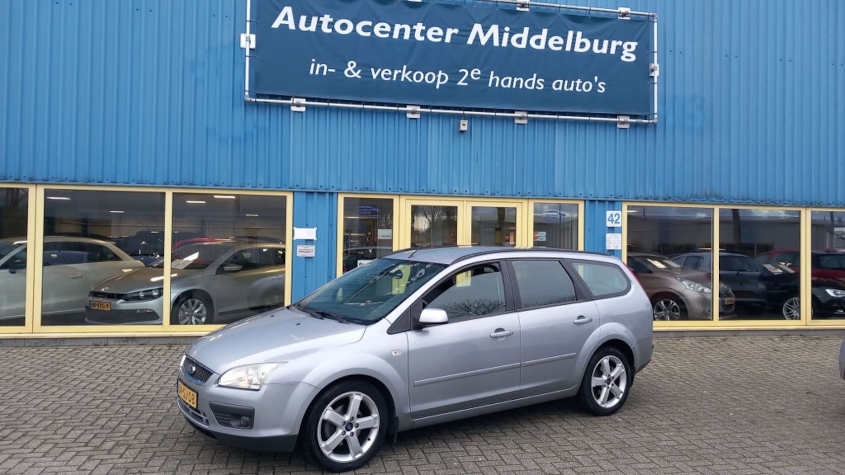 Ford Focus Wagon - 1.6-16V Titanium 1.6-16V Titanium - AutoWereld.nl