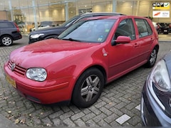 Volkswagen Golf - 2.0 Highline