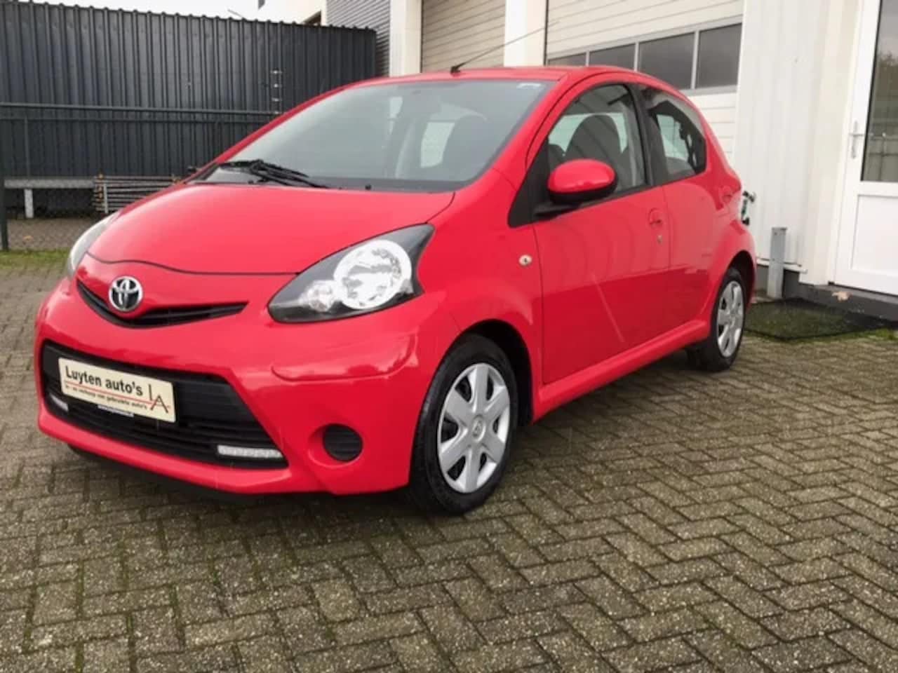 Toyota Aygo - 1.0 VVT-i Comfort 5drs airco - AutoWereld.nl