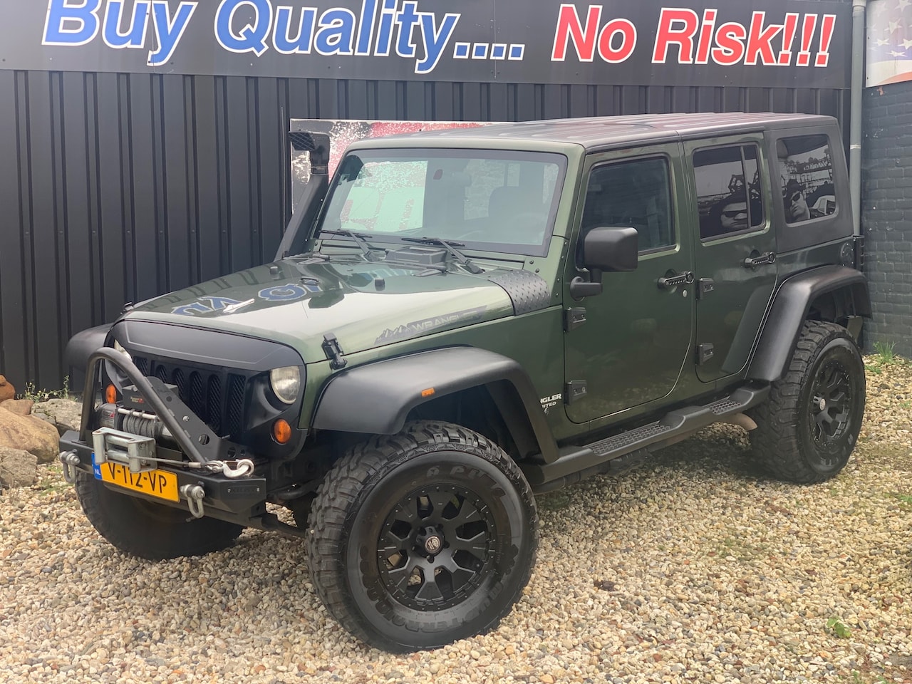 Jeep Wrangler Unlimited - 3.8-Benzine-grijs kenteken-LPG-youngtimer - AutoWereld.nl