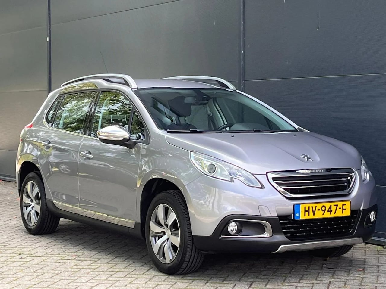 Peugeot 2008 - 1.2 PureTech Allure NWE APK NWE DISTRIBUTIE SET AUTOMAAT NAP 2 SLEUTELS VOLLEDIGE HISTORIE - AutoWereld.nl