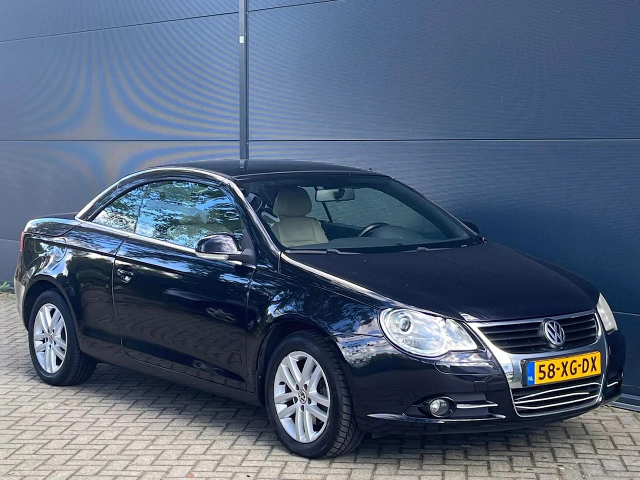 Volkswagen Eos - 2.0-16v FSI NIEUW APK DAK WERKT NIET - AutoWereld.nl