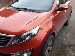 Kia Sportage - 2.0 X-ecutive Plus Pack mooie kleur en 1900kg trekgewicht, nette km stand.