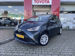 Toyota Aygo - 1.0 VVT-i x-play | Achteruitrijcamera | Cruise Control | Airco