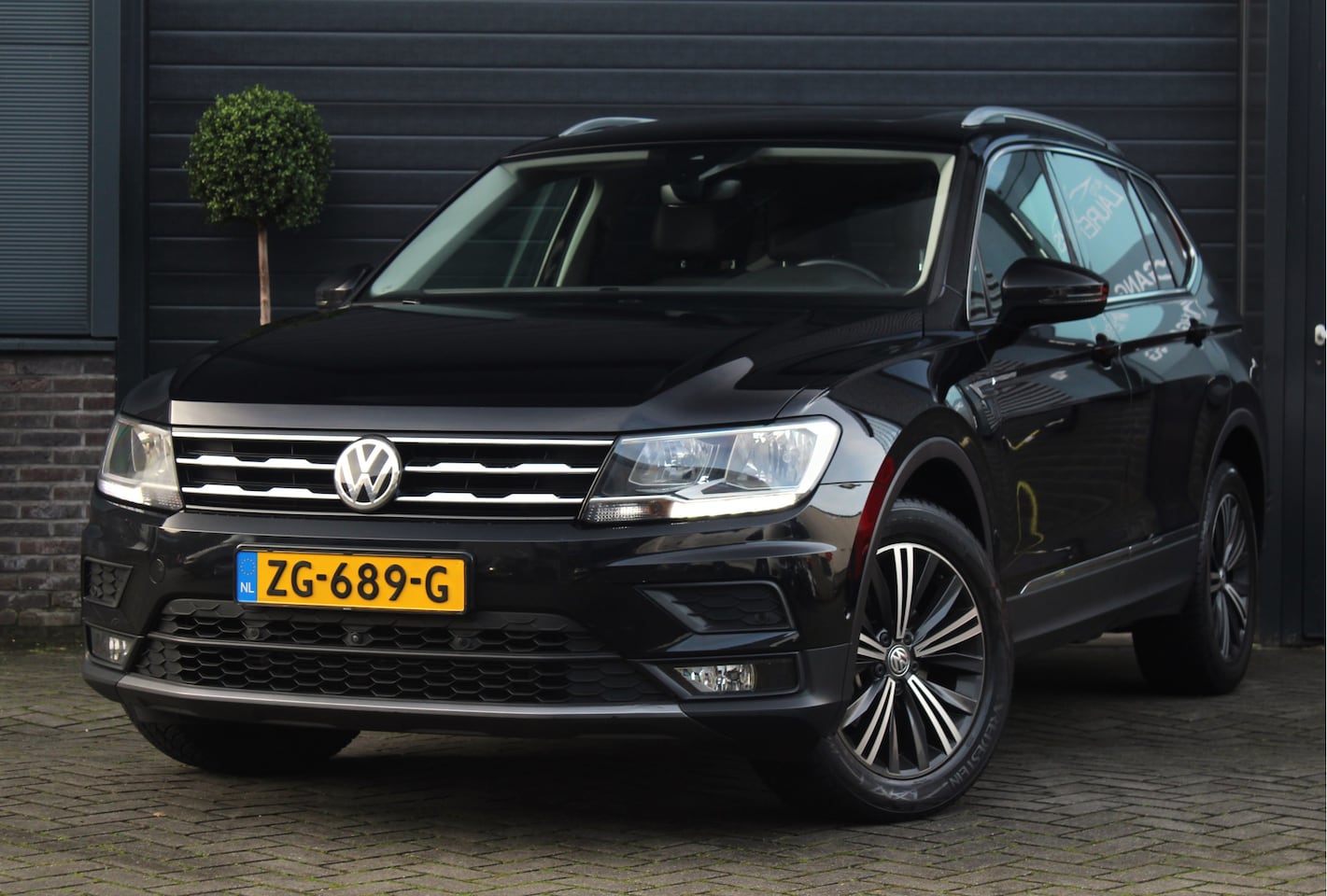 Volkswagen Tiguan Allspace - 1.4 TSI Highline 7p. |  Pano | Trekhaak | Memory - AutoWereld.nl