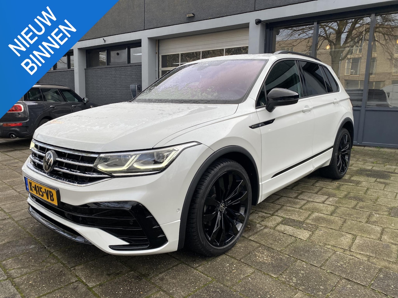 Volkswagen Tiguan - 1.5 TSI R-Line Business 1.5 TSI R-Line Business+ - AutoWereld.nl