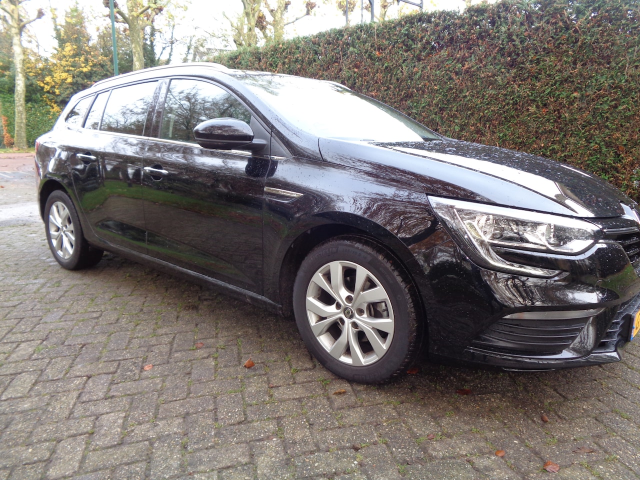 Renault Mégane Estate - 1.3 TCe Limited .Automaat! - AutoWereld.nl