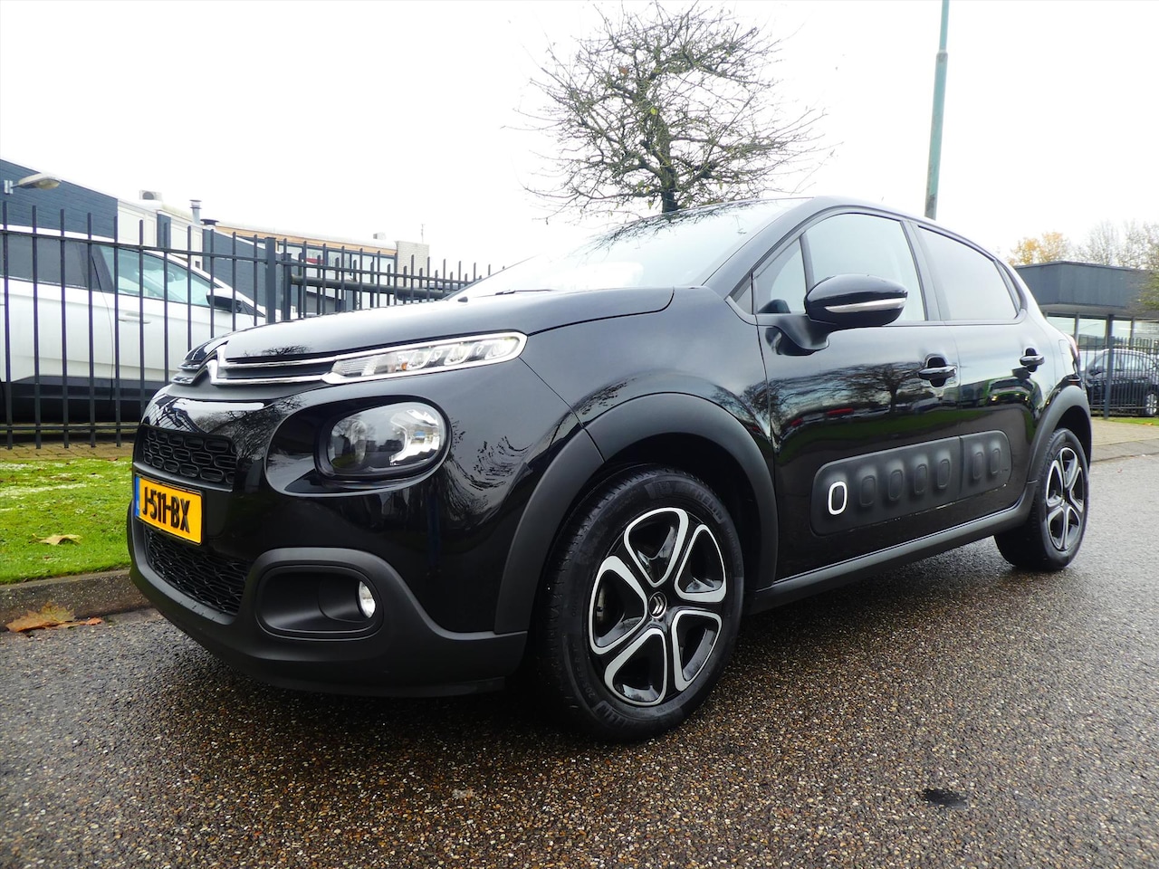 Citroën C3 - 1.2 PureTech 82pk S&S Feel Edition Navi Clima 16.645 KM - AutoWereld.nl