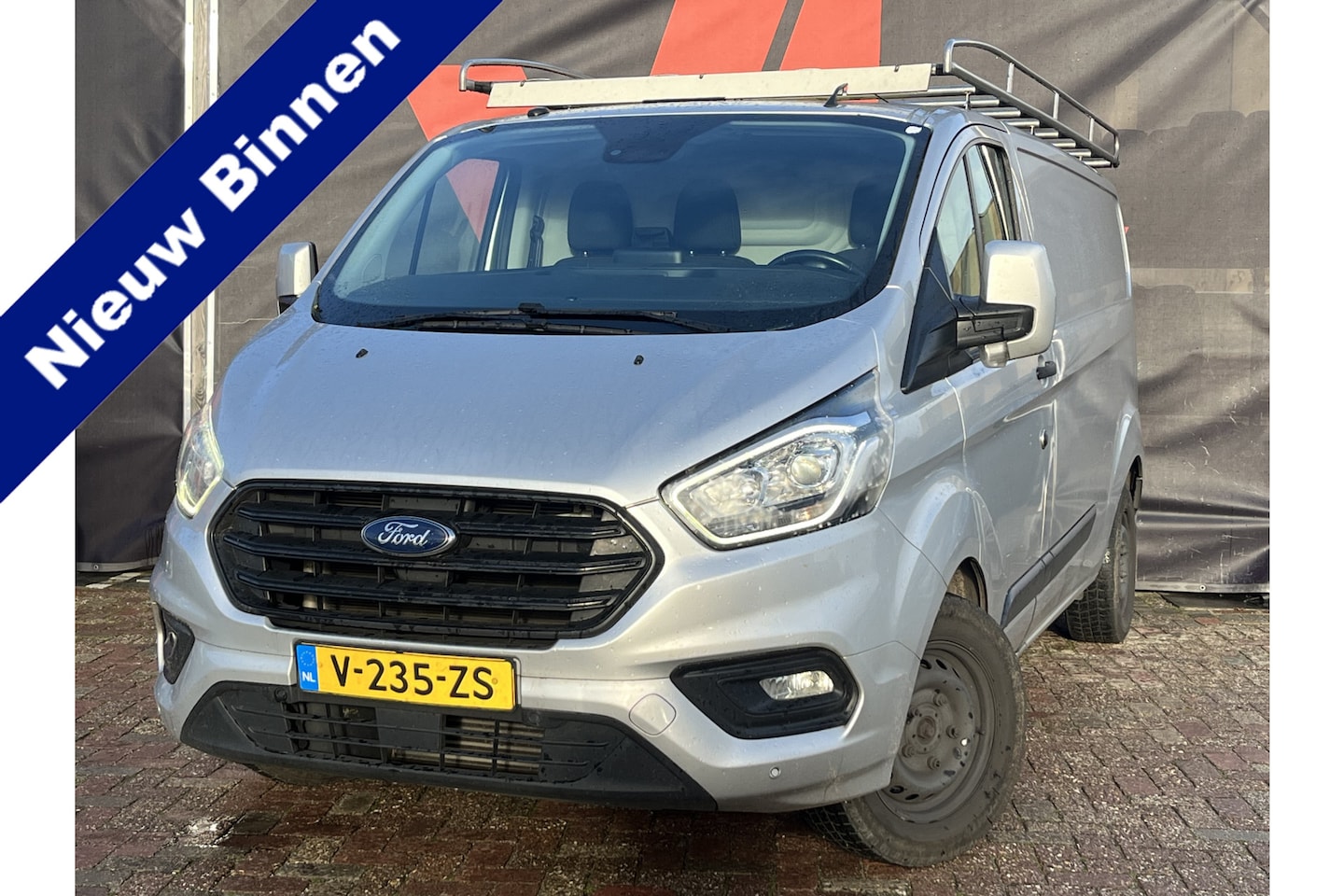 Ford Transit Custom - 320 2.0 TDCI L2H1 Limited | Nieuw Binnen! | Imperial | Navi | Automaat - AutoWereld.nl