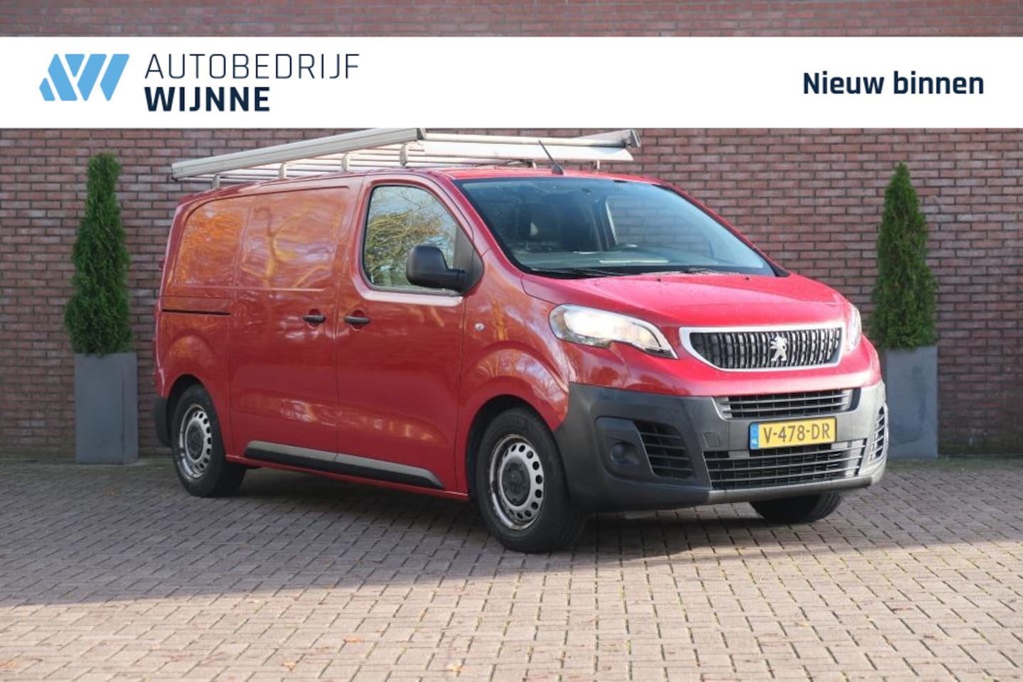 Peugeot Expert - 1.6 BlueHDi 95pk 226S Premium | Carplay | Cruise | Airco | PDC | Trekhaak | 3 zits - AutoWereld.nl