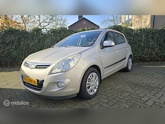 Hyundai i20 - 1.4i DynamicVersion