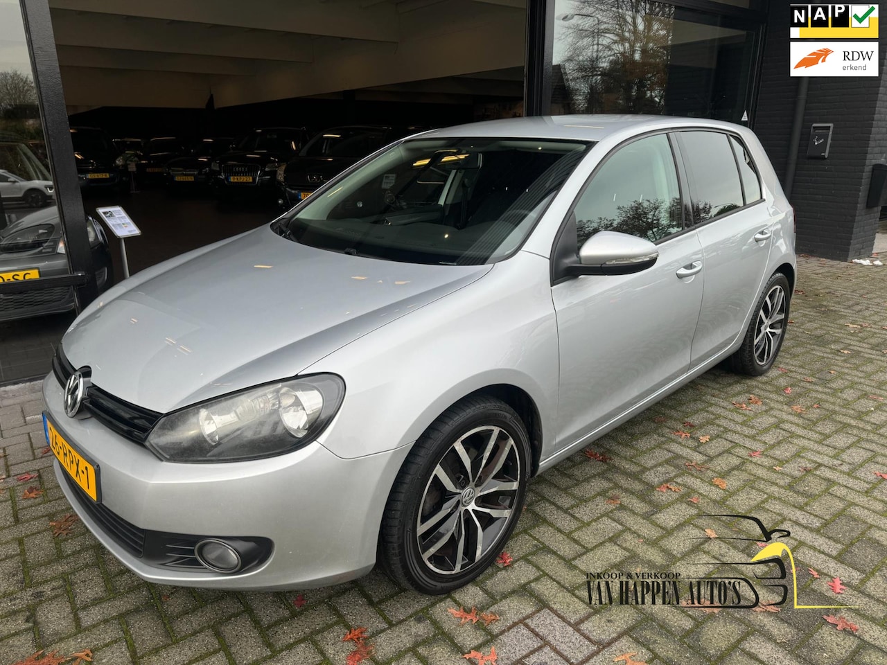 Volkswagen Golf - 1.4 TSI Trendline / automaat / APK 9-2025 - AutoWereld.nl