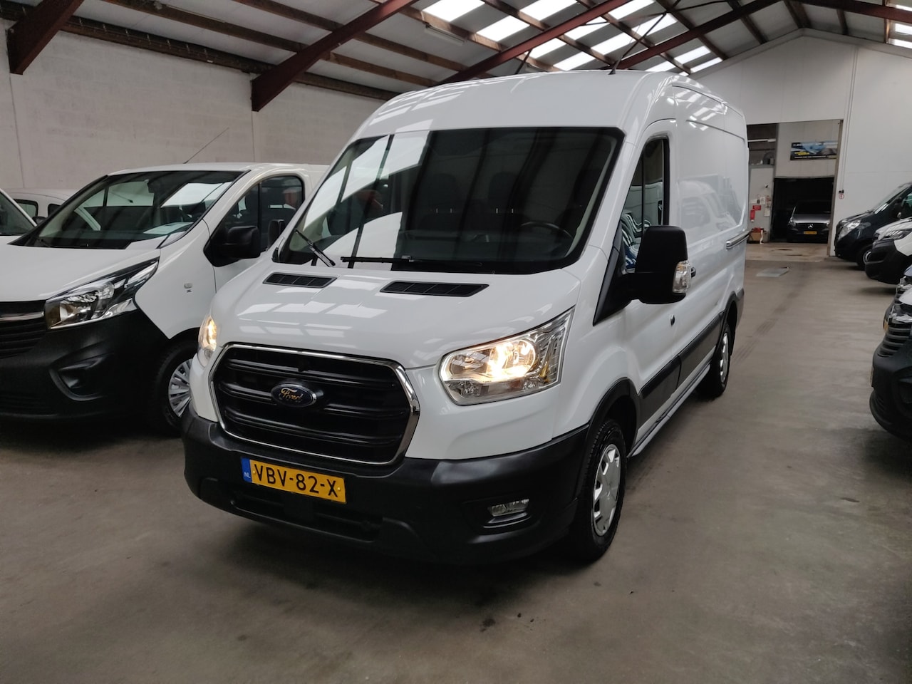 Ford Transit - 310 2.0 TDCI L2H2 Trend 310 2.0 TDCI L2H2 Trend - AutoWereld.nl