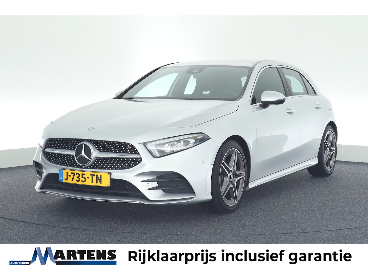 Mercedes-Benz A-klasse - 180 136pk Aut. Business Solution AMG Camera Stoelverwarming Led Navigatie - AutoWereld.nl