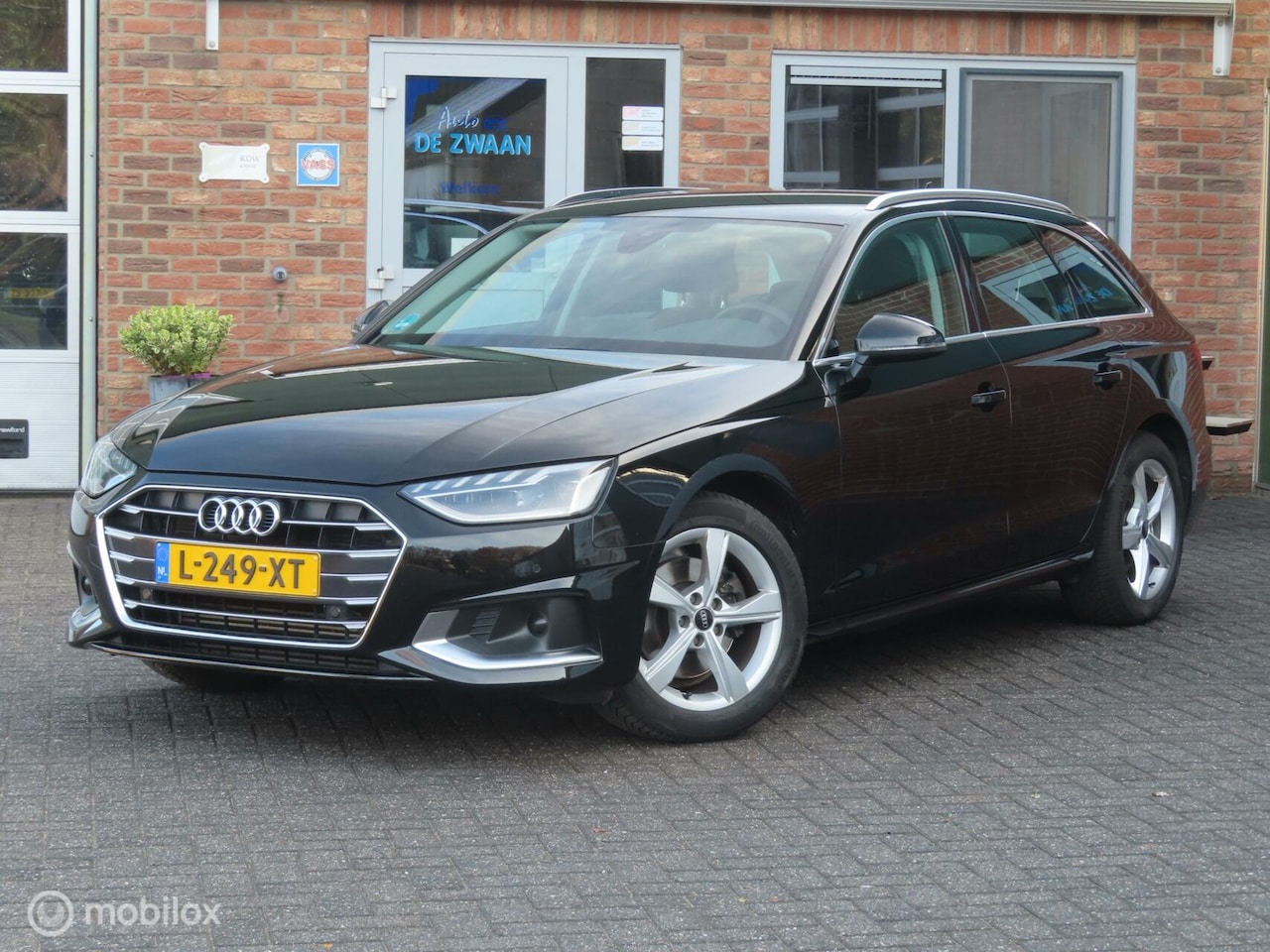 Audi A4 Avant - 35 TFSi Pro Line 35 TFSI Pro Line, Automaat/Virtual Cockpit/Carplay - AutoWereld.nl