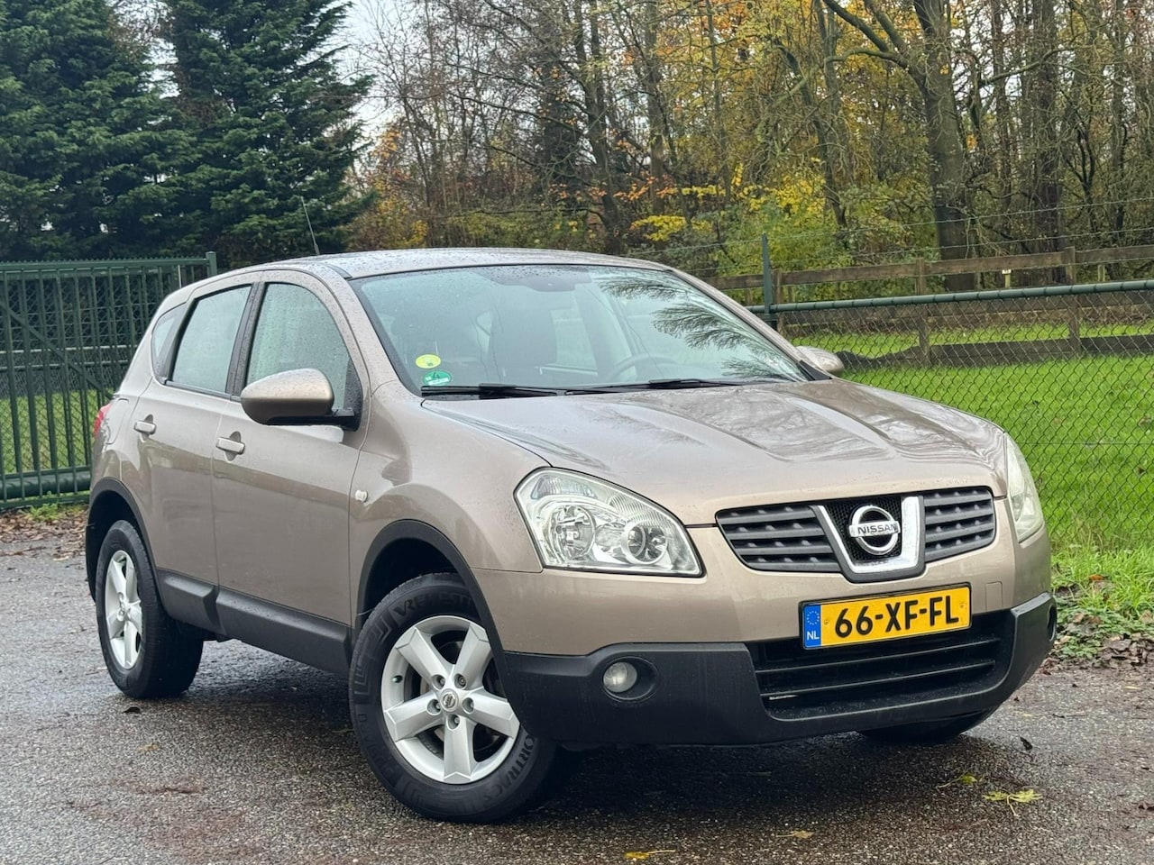 Nissan Qashqai - 1.6 Acenta /Trekhaak/Airco/ - AutoWereld.nl