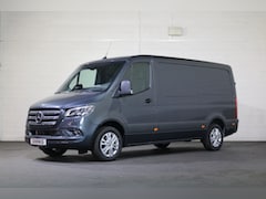 Mercedes-Benz Sprinter - 319 CDI L2 H1 Airco Navigatie 3.5T Trekhaak Camera Adap. Cruise