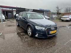 Audi A3 Sportback - 1.6 TDI DSG-AUTOMAAT XENON/LED/NAVI