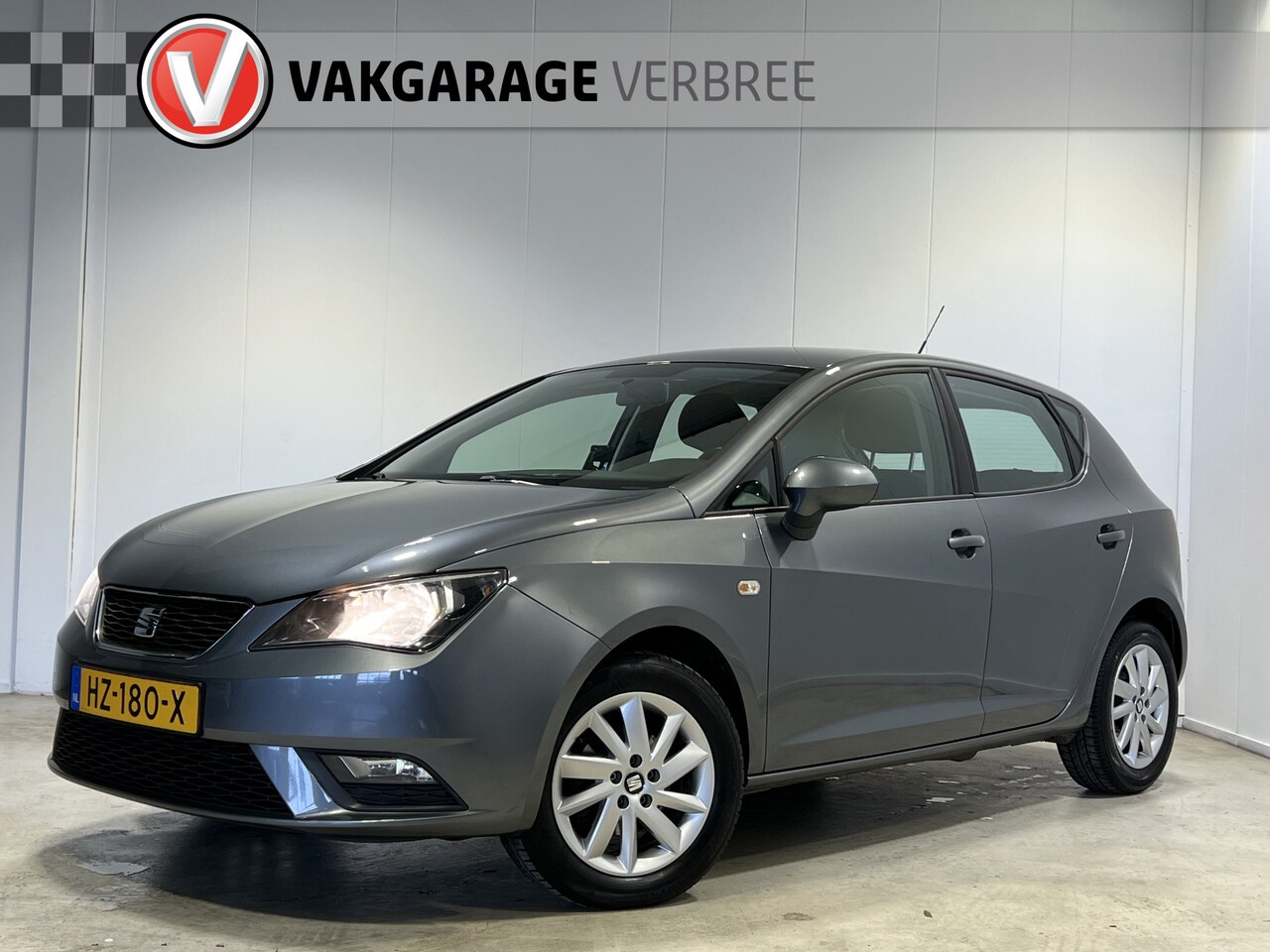 Seat Ibiza - 1.2 TSI | LM Velgen 15" | Cruise Control | Electronic Climate Control | Radio/CD/MP3 | - AutoWereld.nl