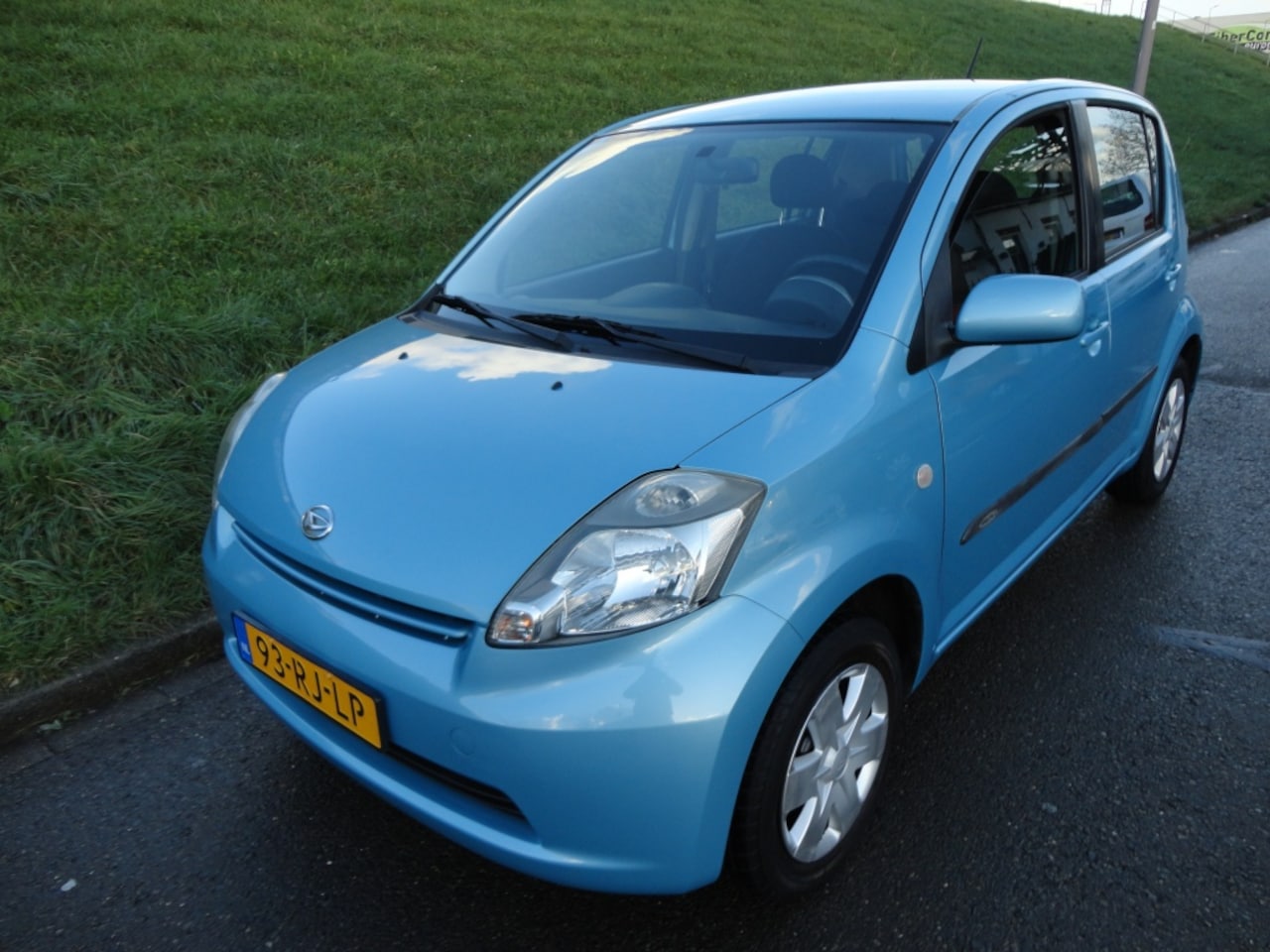 Daihatsu Sirion 2 - 1.0-12V Trend Dealer onderhouden. - AutoWereld.nl