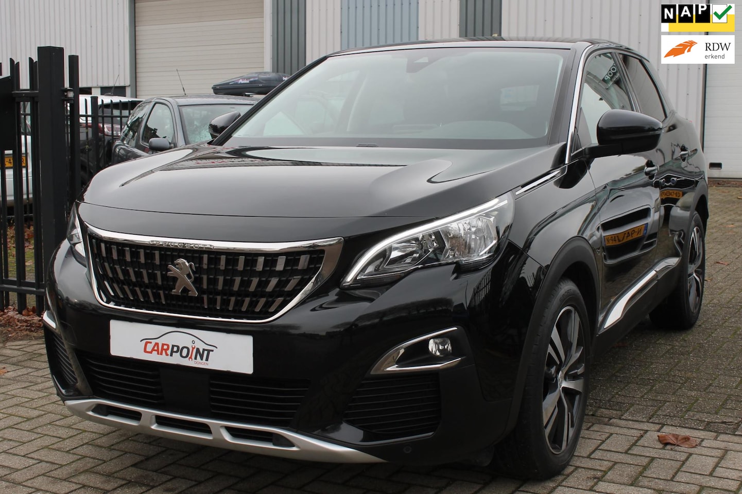 Peugeot 3008 - 1.2 PureTech Allure Leer Keyless Navi Cruise! - AutoWereld.nl