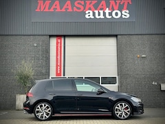 Volkswagen Golf - Vii 2.0 TSI GTI / Dcc / Adaptive cruise / Navi / Perfect history / Glascoating / MANUAL