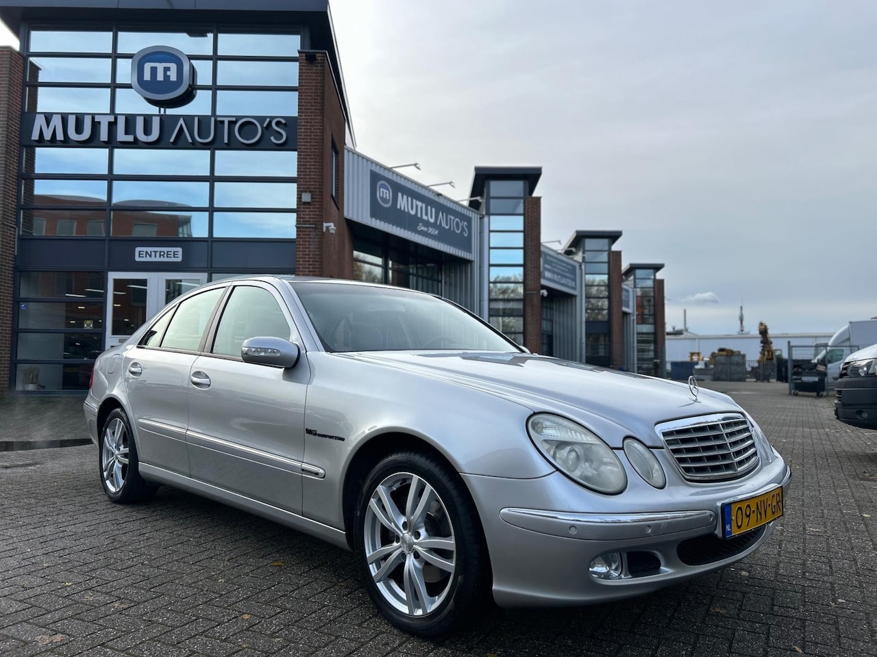 Mercedes-Benz E-klasse - 240 Avantgarde PDC Airco NAP APK - AutoWereld.nl