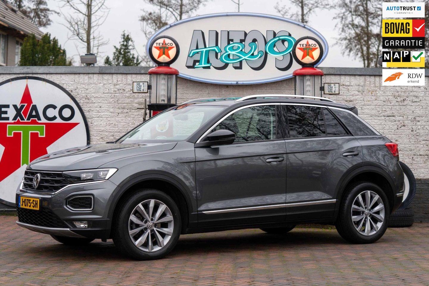 Volkswagen T-Roc - 1.5 TSI Sport Business R 60.200 km + NAP - AutoWereld.nl